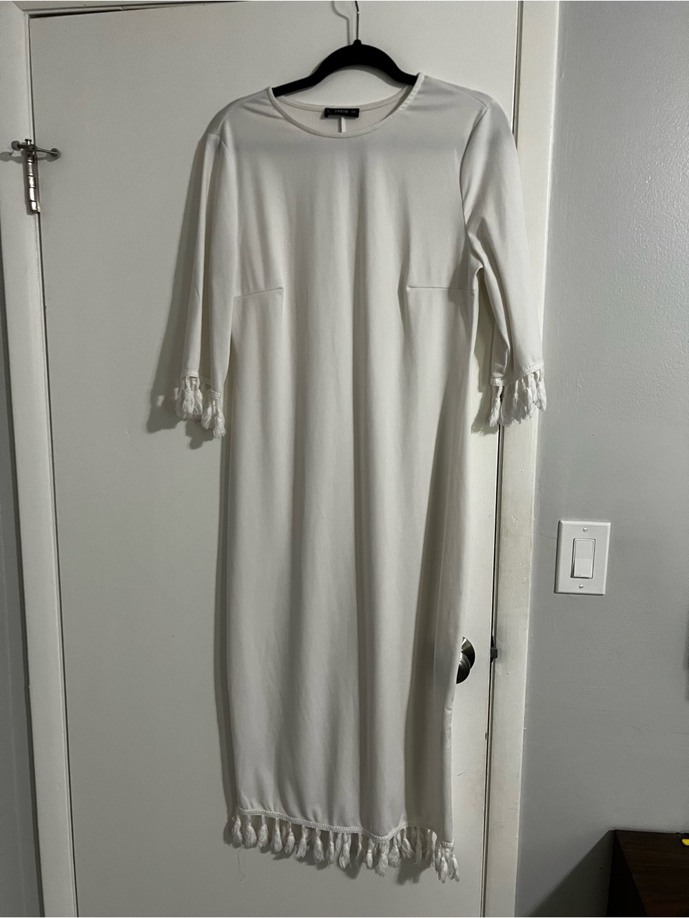 SHEIN White Round-Neck Dress
